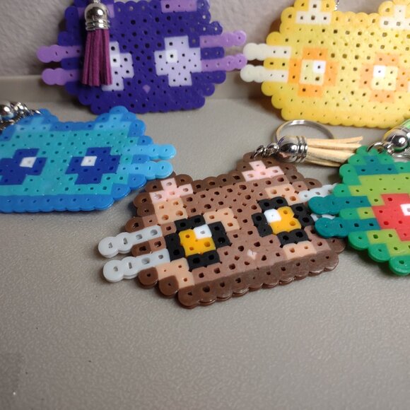 Lot Of 7 Colorful Cat Keychains - Picture 5 of 6